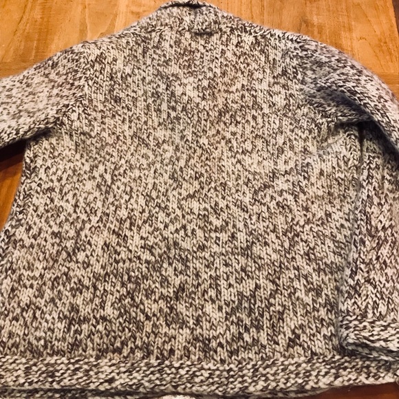 Vintage hand knit wool cardigan Size Medium - Picture 11 of 11